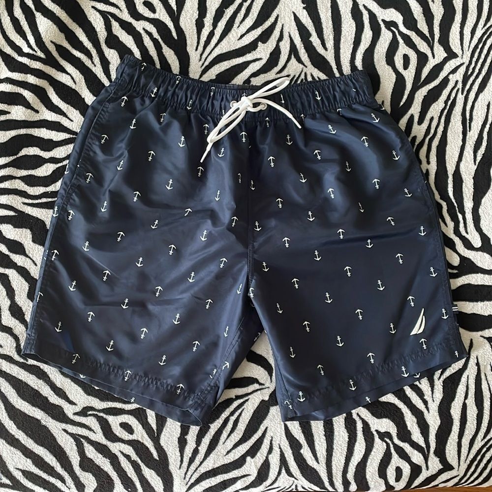 Nautica Men's Quick-Dry white Anchor Print Swim Trunks swimming shorts pockets